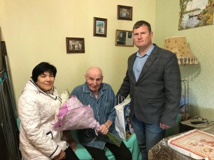 Ветерану ВОВ Отставному Александру Андреевичу исполнилось 93 года